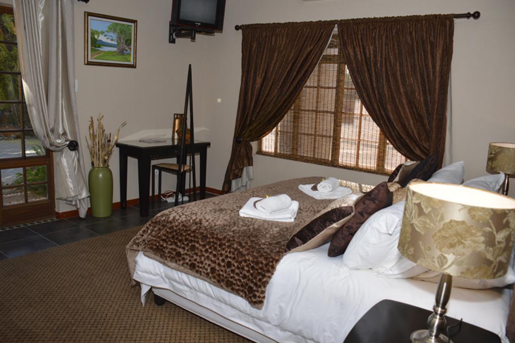 Two Bells Guest House Bloemfontein Kamer foto