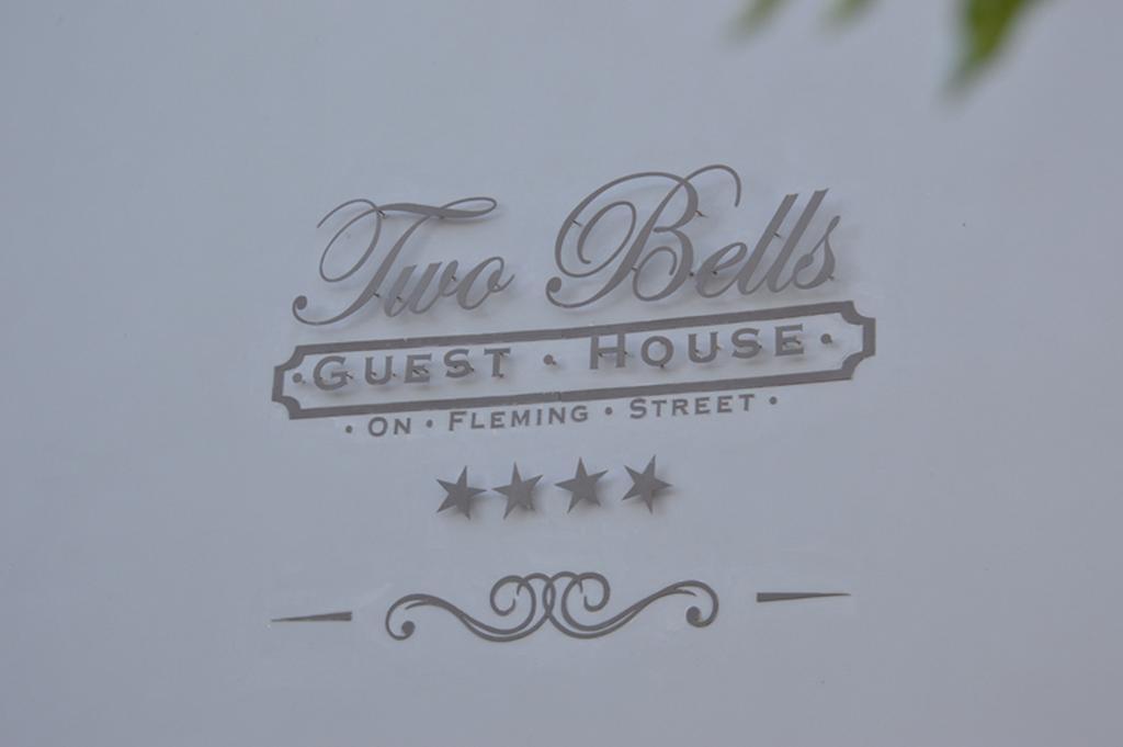 Two Bells Guest House Bloemfontein Buitenkant foto